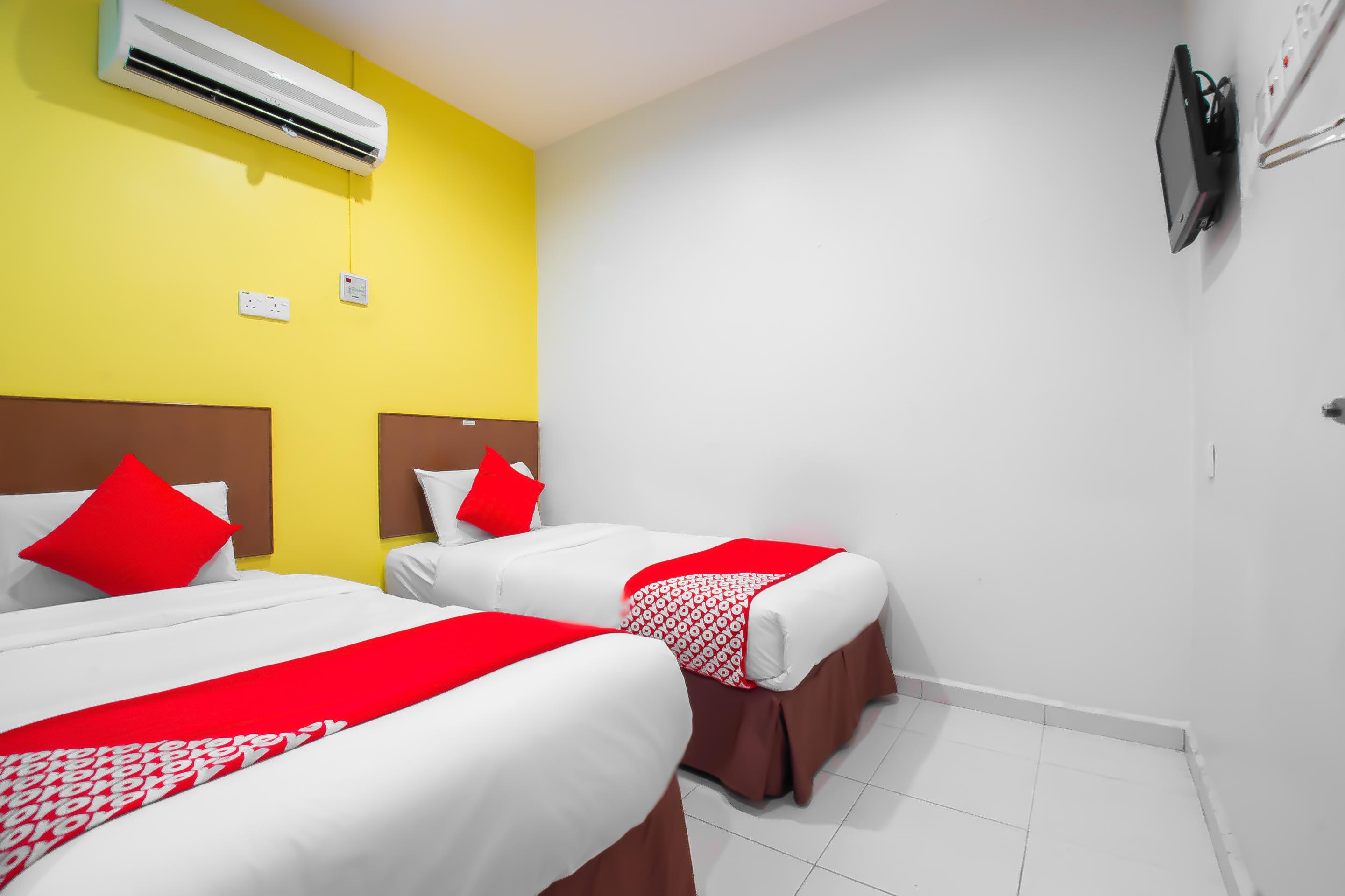 Oyo 582 Hotel Walk Inn Kampong Pasir Puteh  Eksteriør billede