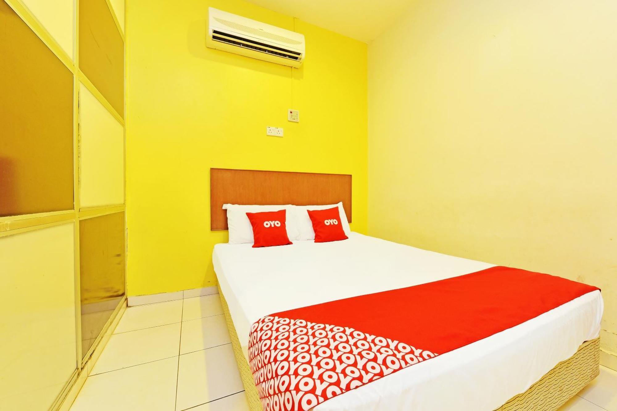 Oyo 582 Hotel Walk Inn Kampong Pasir Puteh  Eksteriør billede