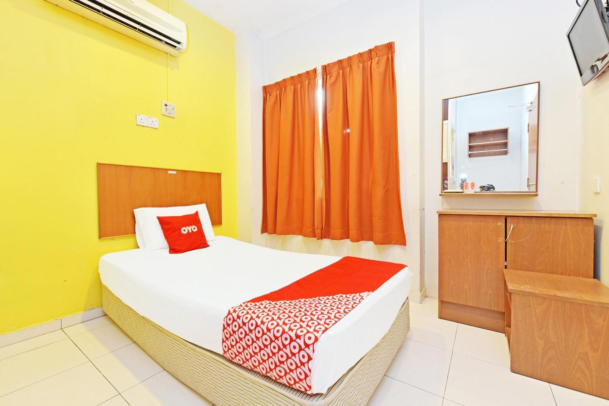 Oyo 582 Hotel Walk Inn Kampong Pasir Puteh  Eksteriør billede