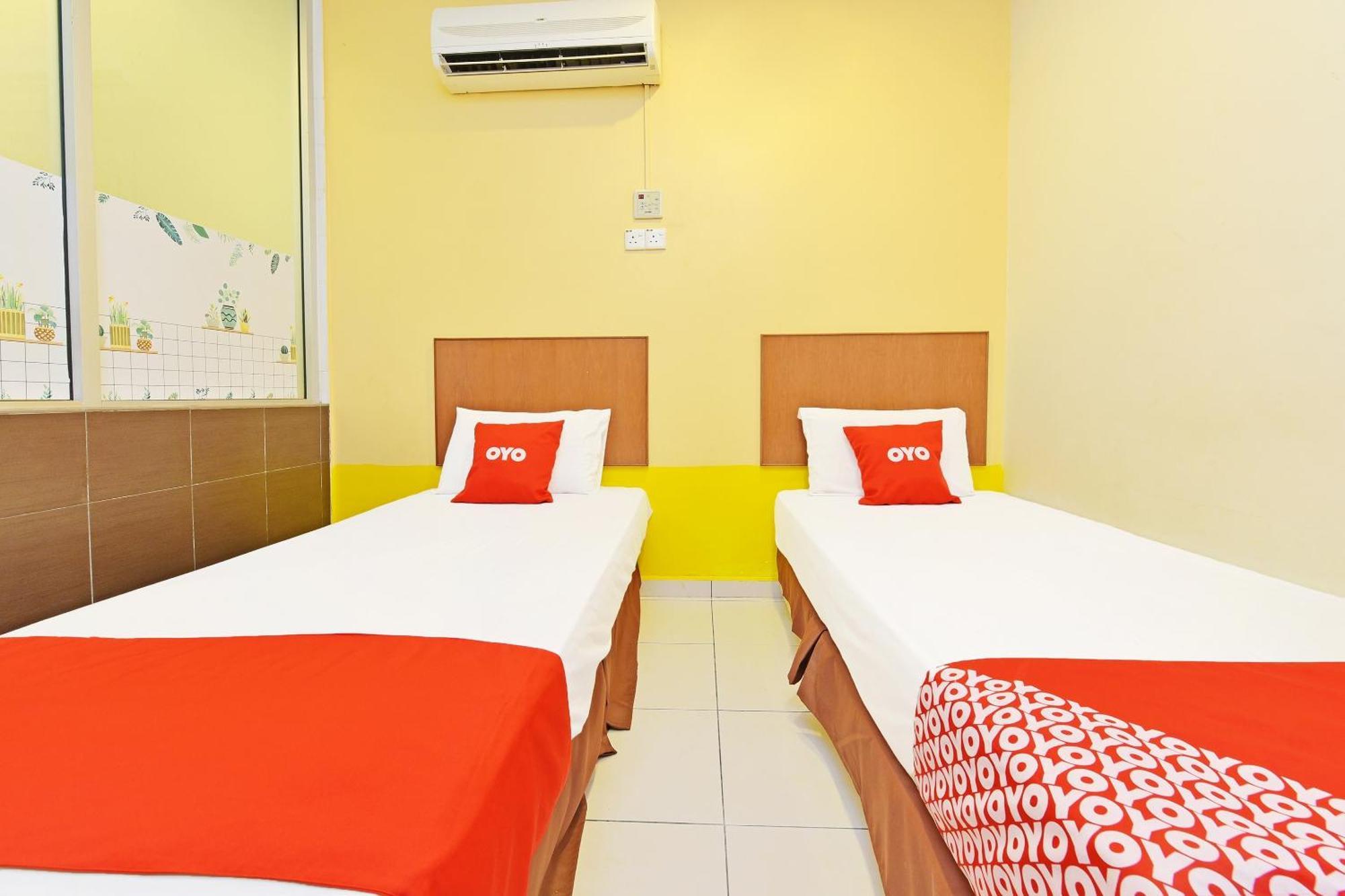 Oyo 582 Hotel Walk Inn Kampong Pasir Puteh  Eksteriør billede