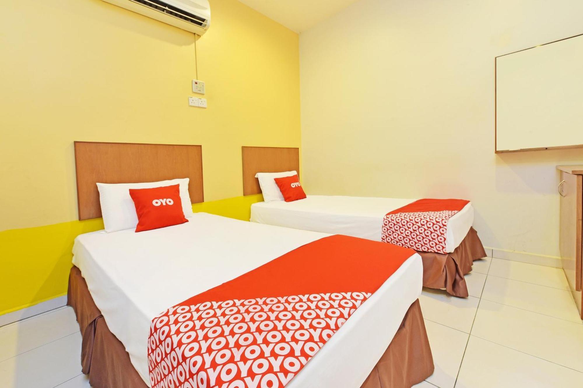 Oyo 582 Hotel Walk Inn Kampong Pasir Puteh  Eksteriør billede